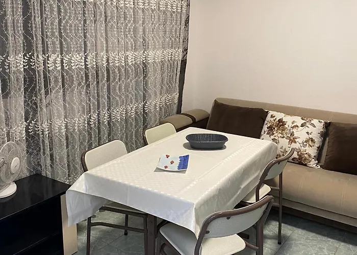 *** Beyaz *** Apartment