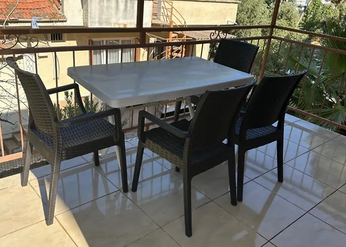 *** Beyaz *** Apartament